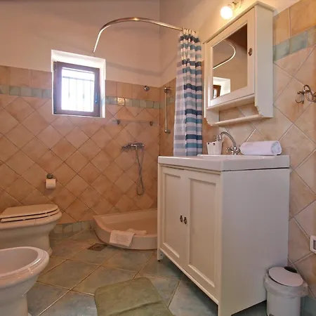 Casa de Férias Dean 1912 Tinjan