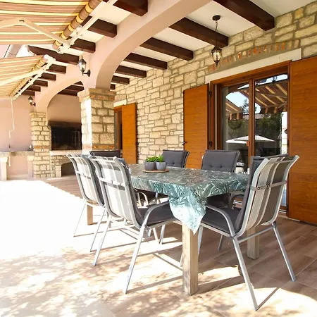 Vakantiehuis Dean 1912 *