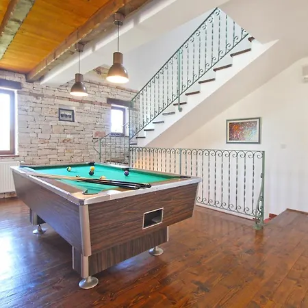 Holiday home Dean 1912 Tinjan