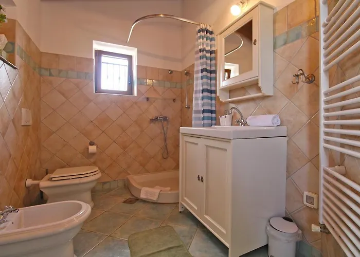 펜션 Dean 1912 Tinjan